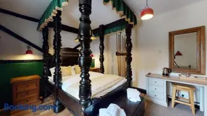 Heart House, NEC - Image 2