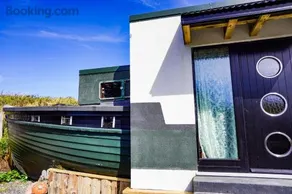 Renovated Boat House at Valentia Island Escape - Image 3