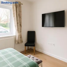 "Tranquil Village Hideaway Bungalow"near Kings Lynn - Image 3