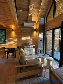Love Cabin - Image 4