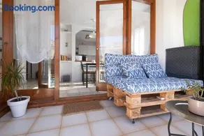 Apt with swimming pool and parking, 3 minutes from the beach - Image 5