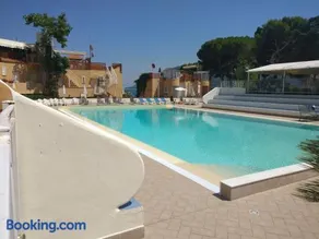 Casa Vacanze Mondello Mare Piscina ALBAMAOR - Image 1