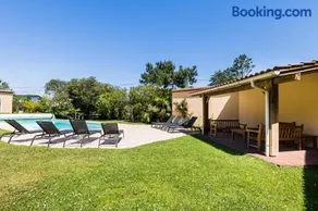 HACIENDA KEYWEEK Large Family Villa with Pool Garden Sauna in Anglet - Image 2