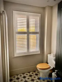 Historic & Stylish Cottage - Image 3