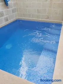 Charming house of character with pool and jacuzzi - Image 2