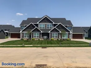 Brand New 3 Bedroom Condo in Bettendorf - Image 1