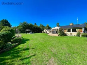 Lovely cottage by the south coast - Image 1