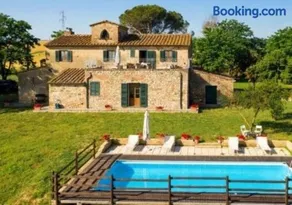 Podere I Sorbi, Spacious Tuscan Villa in Lajatico, Near Pisa & Volterra - Image 2