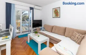 Three-Bedroom Apartment Blace With Sea View 06 - Image 5