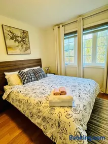 Homestay- private room and bathroom - Image 2