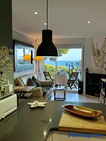 Apartamento recien reformado a 300 metros del mar - Image 1