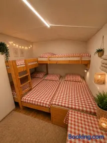 Chatka Rúbaň "zážitkové ubytovanie" v lese na samote - Image 1