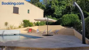 Maison avec piscine entre mer et montagne - Image 3