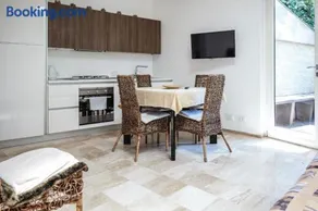 Appartamento in Villa con giardino - Image 2