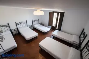 Albergue Rosalia / Pilgrim Hostel - Image 1