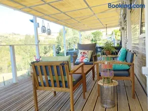 The Hillside Lodge - Image 1