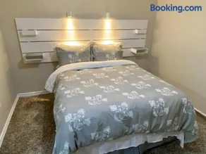 Affordable Room with FREE Parking in Newmarket ON - Image 2