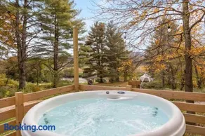 Designer A-Frame Treehouse with hot tub on river - Image 3