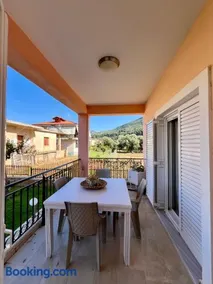 Akratas Brothers House - Image 3