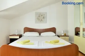 Apartments Sandy Beach - Image 1