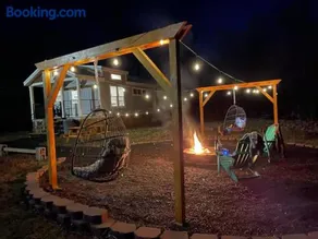Charming Tiny Home! Close to Oxford, Sardis Lake, Safari Animal Zoo - Image 1