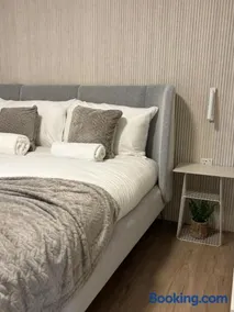 The Serene Retreat in Camden - Image 3
