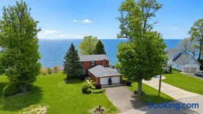 Lakefront Home in Madison - Private Beach - Image 4