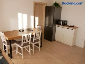 Hidden View House - Image 4