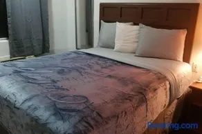 OSU 2 QUEEN Bed Hotel Room 104 Booking - Image 1
