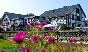 Wellness-Gasthof-Cafe Nuhnetal - Image 1