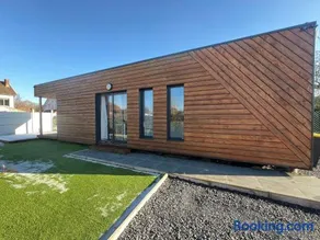 Conteneur Design Avec Jacuzzi - Bord de Forêt - Image 1