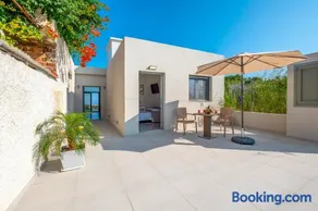Evora Suites - Image 2