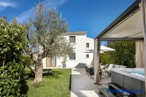 House NoE- with hot tub - Image 2