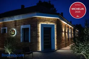 Turul Boutique Rooms & Apartment - Image 2