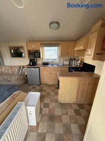 8 Berth Caravan in Chapel St - Image 3