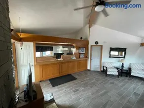Executive Inn - Image 2