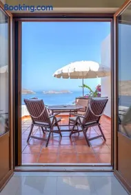 Stefanakis Villas - Car Included - Image 2