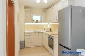Positive Apartment - Слънчев уют и огромна веранда в сърцето на Петрич - Image 5