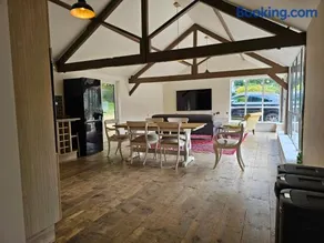 The Old Stables - Self Contained Cottage - Hot Tub and Pool - Image 5
