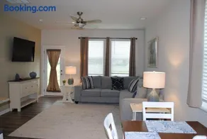 Coastal Retreat with Resort Pools and Shuttle to Beach - Image 4