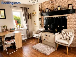 Daffodil Lodge - Image 2