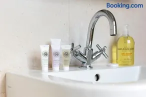 Stunning Notting Hill - 2 bed Flat - Image 1