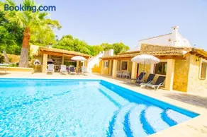 Perfecta villa para vacaciones con wifi y A/C - Image 4