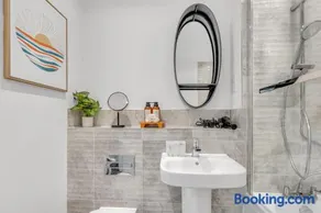 Brand New Luxurious 3bed House by AYMONS HAVEN - Image 5