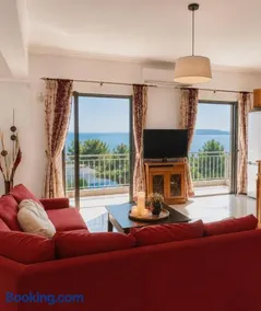 'Εν πλώ Giouli's home - Image 2
