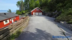 Countryside apartment close to sea and mountains - Image 2