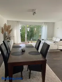 Gemütliche Villa am Waldrand in Taunusstein - Image 2