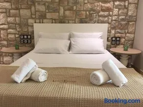 Marina Boutique Hotel - Image 4