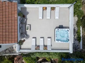 Villa Rozana - Beachfront Wellness Retreat - Image 3