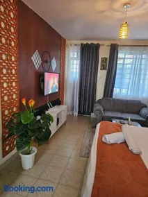 Pinnacle Homes 254 - Kamakis - Image 2